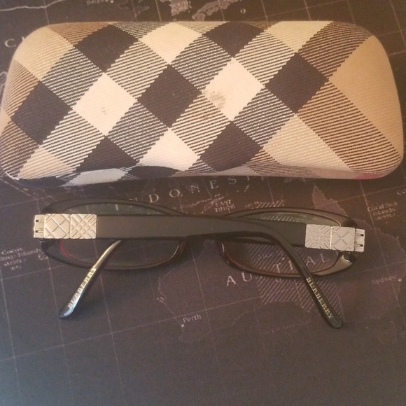 Burberry Women's Glasses + Nova Check Plaid Case - Picture 6 of 8
